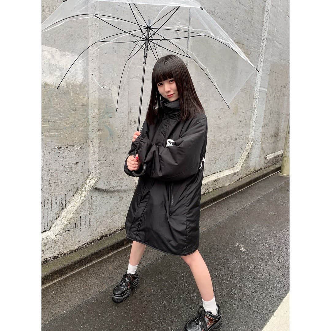 橋本美桜さんのインスタグラム写真 - (橋本美桜Instagram)「雨が傘にあたる音ってなんかいいですよね☔」2月16日 13時40分 - mio_ebichan