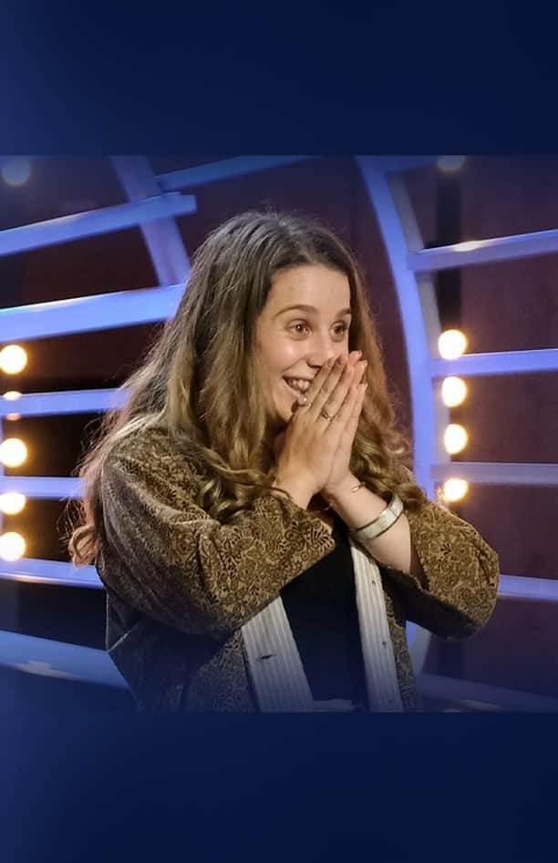 American Idolのインスタグラム：「@anileelist Gets Standing Ovation From Judges And A Surprise From @jamesdurbinofficial #AmericanIdol」