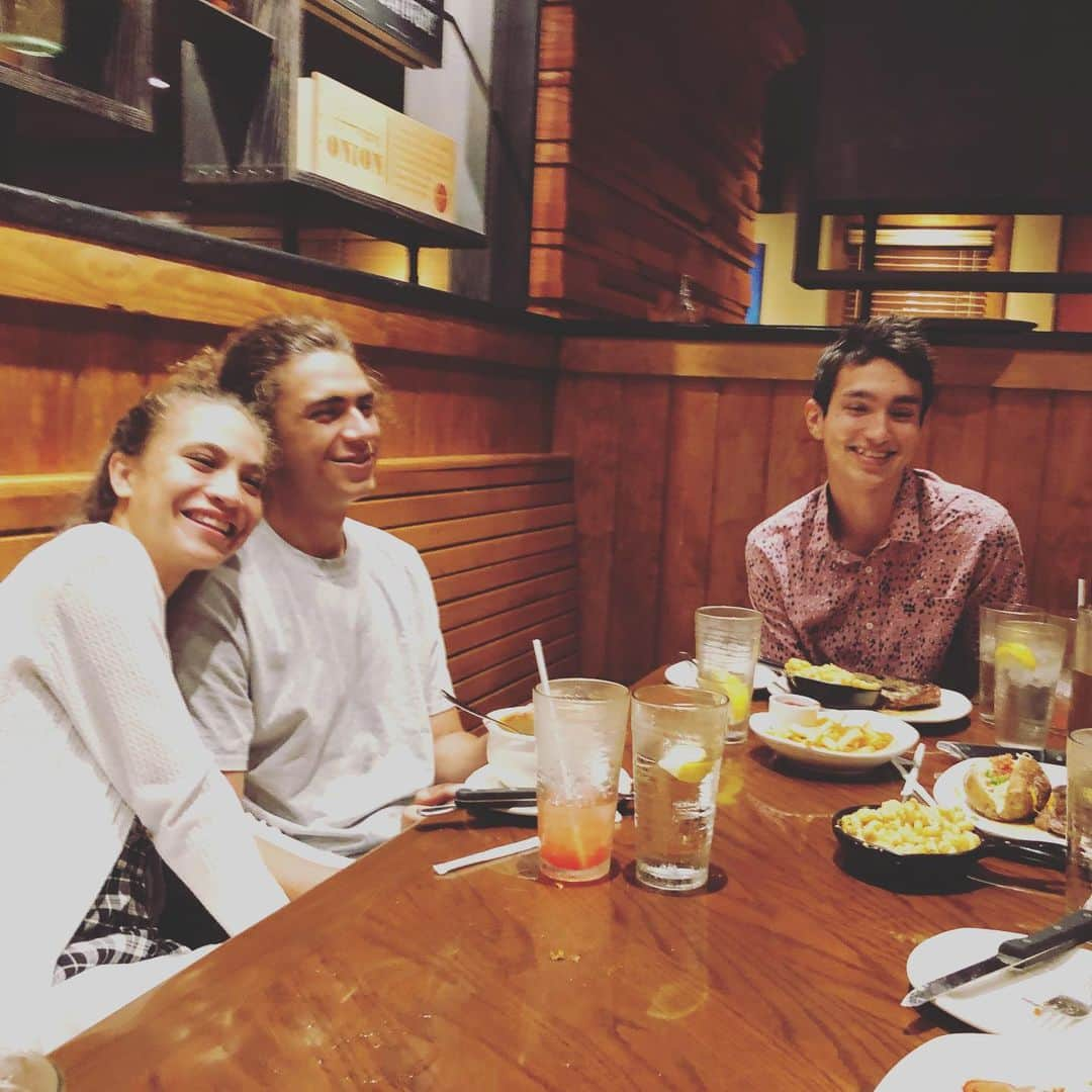 シェリーマリア澄川さんのインスタグラム写真 - (シェリーマリア澄川Instagram)「Happiest 22nd birthday to my brother Yuki 🤗 Love you forever #FriendsAndFamily #Blessings #AlienEyes #Birthday #AquariusSeason」2月16日 16時15分 - cheriaries808