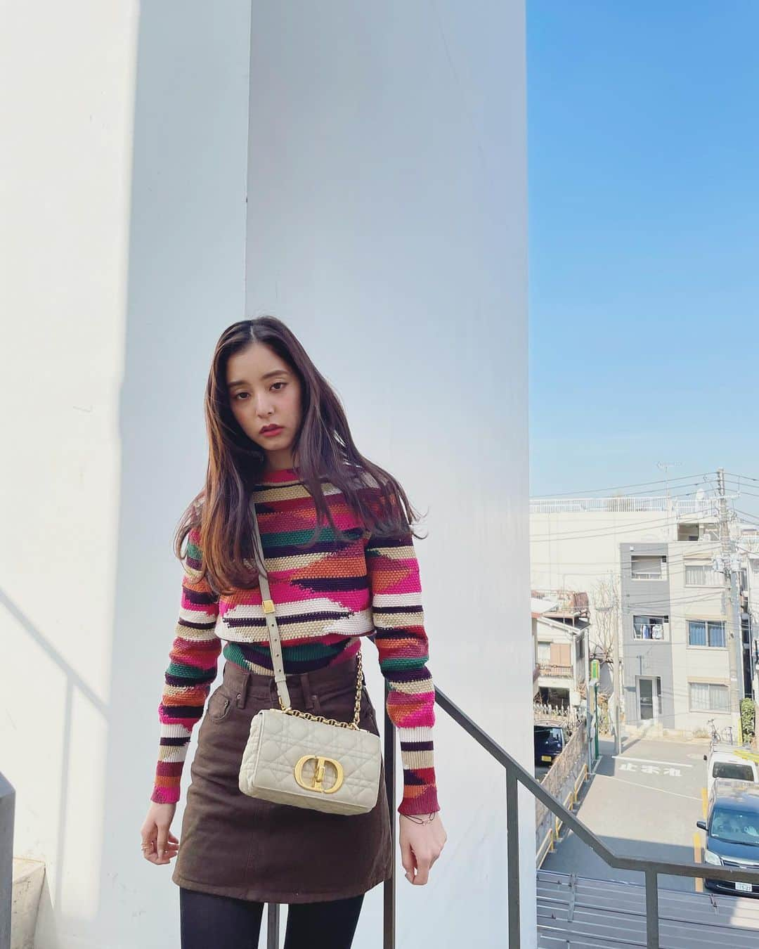 新木優子さんのインスタグラム写真 - (新木優子Instagram)「私服  jacket : @sandroparis  knit : @dior  bottom : @sly_official  shoes : @alexandermcqueen  bag : @dior   #撮影の時だけマスク外しております🙇🏻‍♀️✨」2月16日 16時30分 - yuuuuukko_