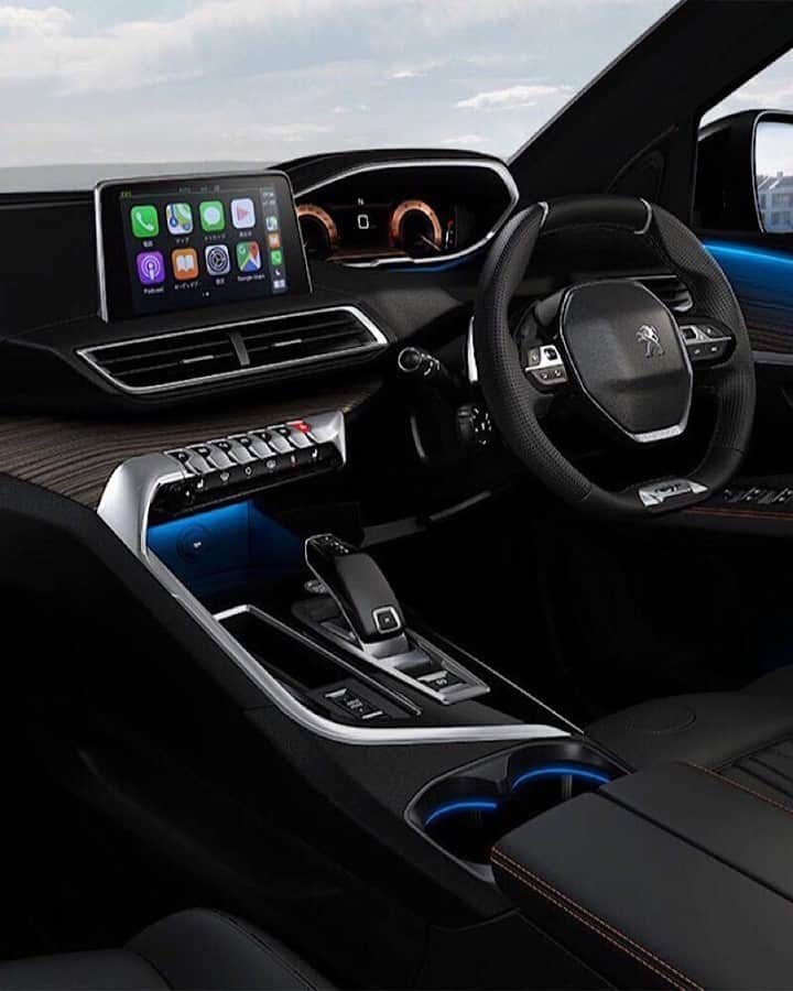 Peugeot_jpのインスタグラム：「ドライビングプレジャーを語るにふさわしい、高揚感の漂う空間。PEUGEOT i-Cockpit®  #Peugeot3008 #Peugeot #プジョー」