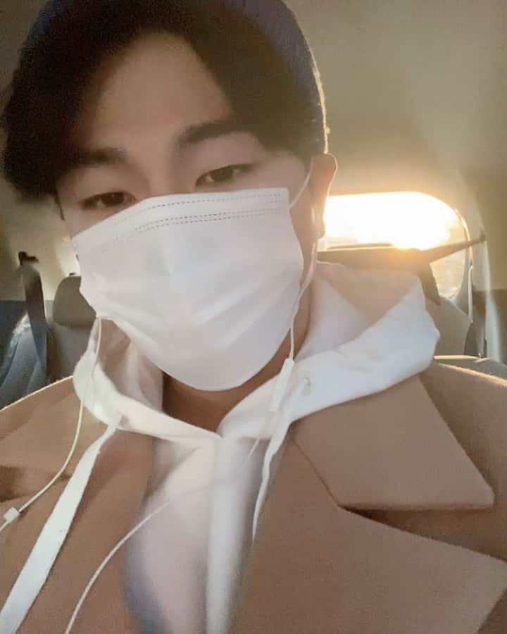 イ・イギョンのインスタグラム：「안녕👋」