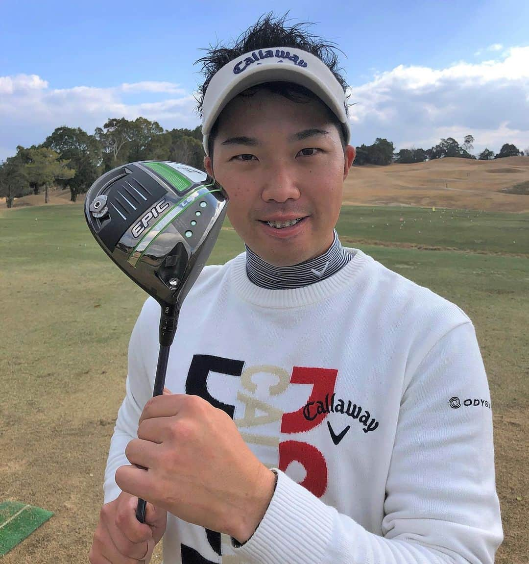 キャロウェイゴルフ（Callaway Golf）さんのインスタグラム写真 - (キャロウェイゴルフ（Callaway Golf）Instagram)「キャロウェイ・スタッフプレーヤーも続々とテスト中のEPICシリーズ。 和田章太郎プロはEPIC MAX LSドライバーをテスト中とのこと。 ヘッドモデルは3種類。 クラブ全体のスピードで飛ばす「EPIC SPEEDドライバー」、つかまえて飛ばす「EPIC MAXドライバー」、低スピンで飛ばす「EPIC MAX LSドライバー」。 あなたはどのEPIC？   @shooootarooooooo  #callaway #キャロウェイ #callawaygolf #キャロウェイゴルフ#golf #ゴルフ #EPIC #エピック #柱を超えていくには #フレームしかなかった#2月19日発売予定」2月16日 17時08分 - callawaygolf_japan