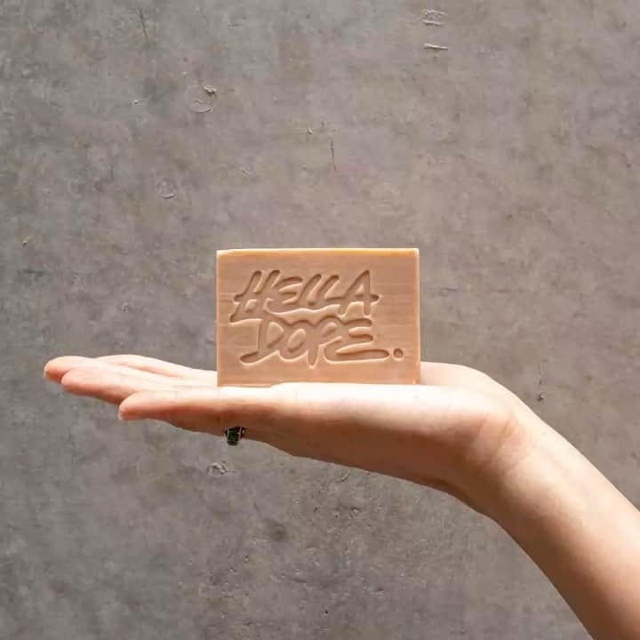 Shing02のインスタグラム：「@helladope.soap x @roomautobahn 🧼🔊 selection at @milohawaii」