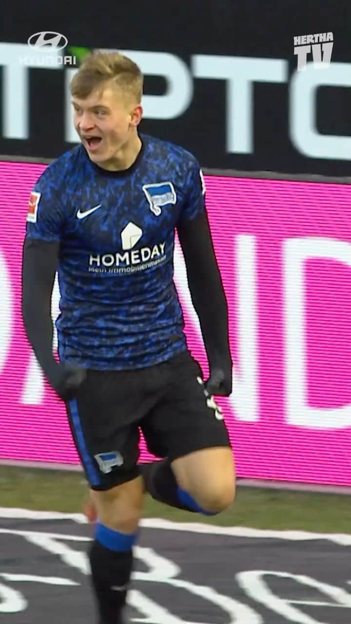ヘルタ・ベルリンのインスタグラム：「Erstes Tor in der Bundesliga und zaaack - so schnell ist man der jüngste Torschütze der Vereinsgeschichte! 🚀🚀 Sooo wichtig, @luca_netz! 😎🔥 . . #VFBBSC #GemeinsamHertha #highlights #szenedesspiels #HaHoHe #herthabsc」