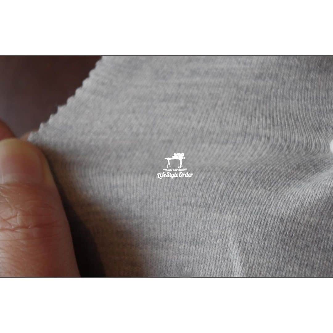 life_style_orderさんのインスタグラム写真 - (life_style_orderInstagram)「< Jersey × Jacket >﻿ ﻿ ジャージー素材をはじめとしたストレッチ系の生地が沢山入荷しました。﻿ ﻿ 今年は楽してカッコ良く。 ﻿ ジャケットやカジュアルスーツに最適な素材です。﻿ ﻿ -----------------------------------------﻿ 11:00-19:00 木曜定休日﻿ 完全予約制﻿ ※HPのコンタクトフォームよりお願いします﻿ -----------------------------------------﻿ ﻿ #lifestyleorder #ライフスタイルオーダー #スーツ #スーツスタイル #ビジネスカジュアル #ビジカジ #ジャケットスタイル #ジャージージャケット #オーダージャケット #身体は甘えん坊」2月16日 17時51分 - life_style_order