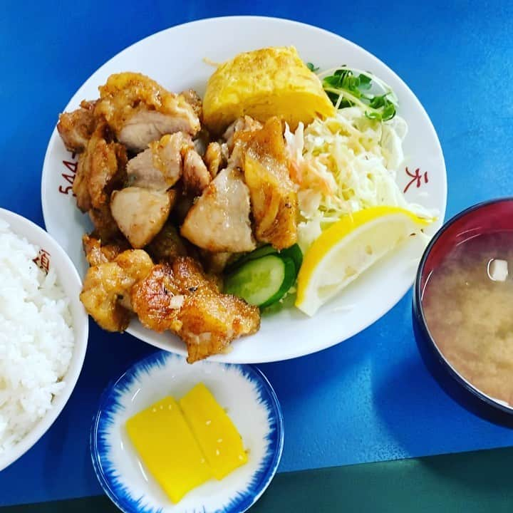 中華首藤のインスタグラム：「🍚🍚🍚  #新しいおおいた #おおいた #大分ランチ #大分グルメ #大分ローカル #大分市 #畑中 #天領  #創業39年 #老舗のお店 #食堂 #人気 #メニュー  #玉子焼きとり天ごはん #ボリューム良し #味も良し #価格良し #他のメニューも食べてみたい  #ディレクターも満足 #男子 #女子  #大好き   #テレビ大分 #ゆーわくワイド #木曜日 #レギュラー出演中 #大分ローカルタレント #熊本ローカルタレント  #中九州タレント #中華首藤」