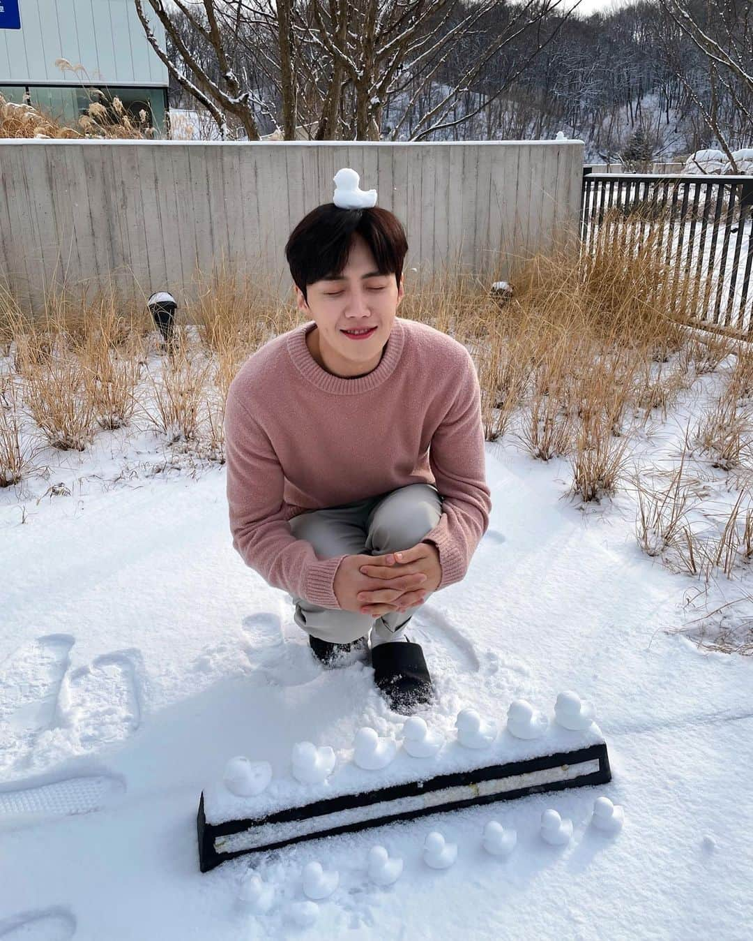 キム・ソンホさんのインスタグラム写真 - (キム・ソンホInstagram)「☃️ :)」2月16日 18時05分 - seonho__kim