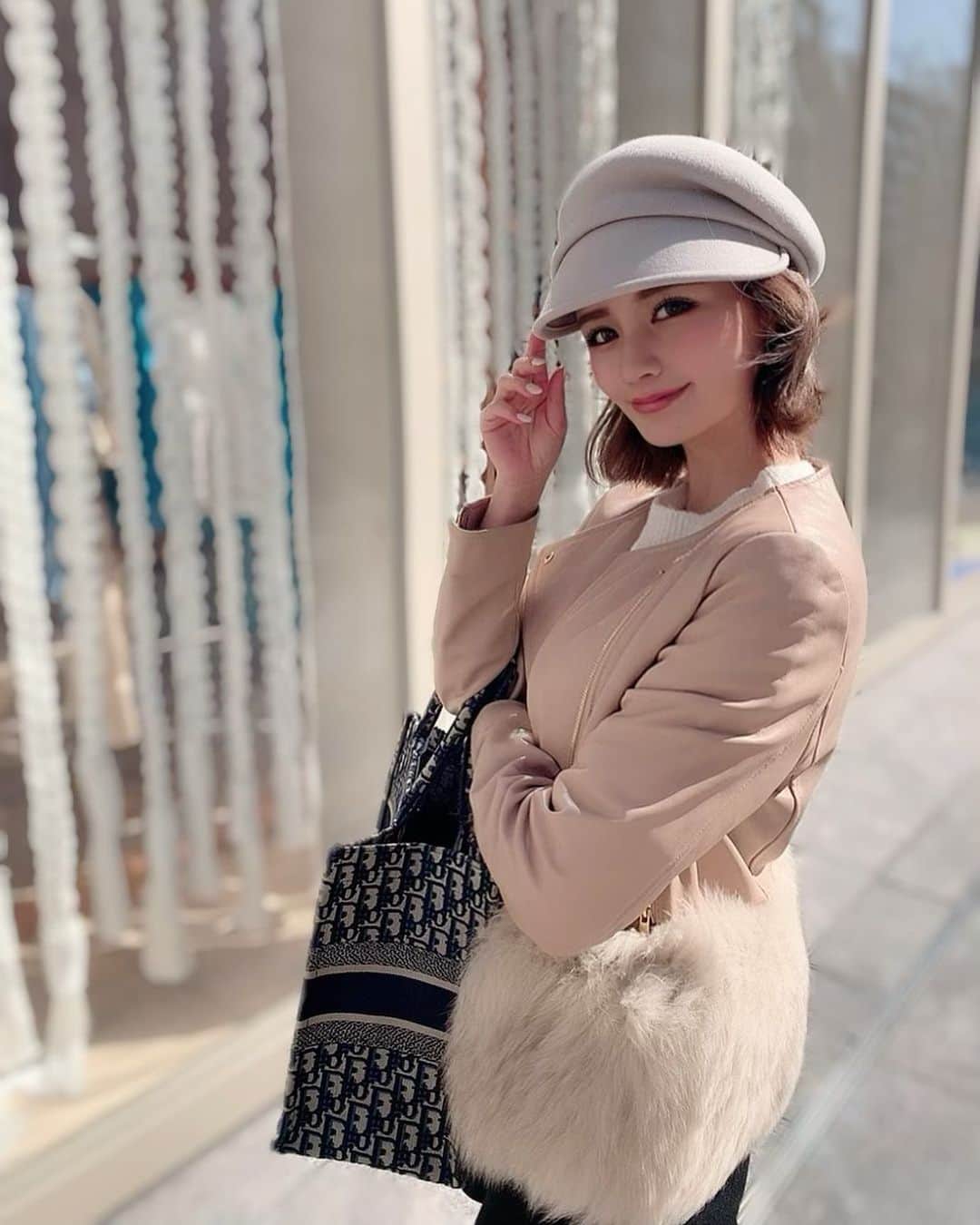 姫奈のインスタグラム：「. . 最近天気よくて春気分やったのに 今日からまた寒くなってくるみたい😢 早くあったかくなってほしい🌸✨ . あ、髪色暗くしました☺️☺️ 安定の @rosa_jun.a313 くん♡ . . . #fashion #fashion #code #mamacode」