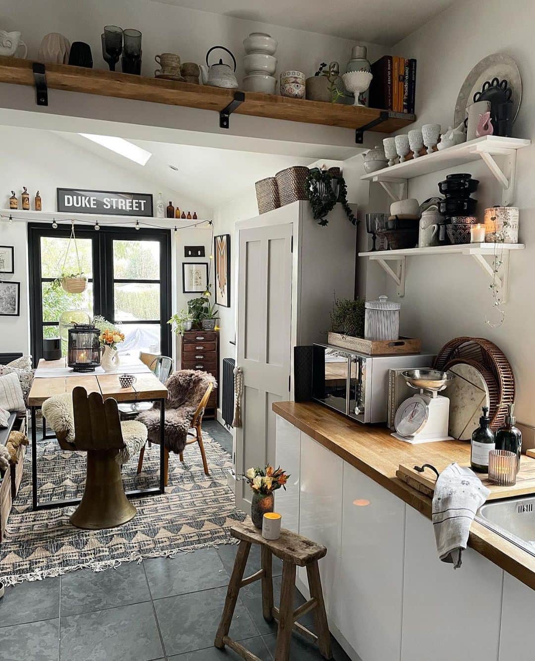 My Interiorのインスタグラム：「Good morning from the home of @theresa_gromski」