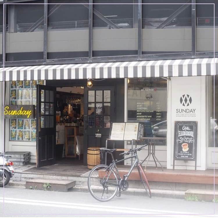 ピコフードさんのインスタグラム写真 - (ピコフードInstagram)「.  このお店に行きたいと思ったら❤️のコメントで教えてね🐣 . ハンバーガー屋さんにあるクッキーアンドクリームのアイスクリームがすごくかわいい🍨💞 またプリンや他のデザートもすごく美味しそうなので、デザート目当てで行くのもあり🙆🏼‍♀️🤍  ﻿ 🍽️🍽️🍽️🍽️🍽️🍽️🍽️🍽️﻿ お店のタグ﻿ #sunday 他の地域を探す﻿ #piko_水道橋  🍽️🍽️🍽️🍽️🍽🍽️🍽️🍽🍽  @asami2011  yuri_lln_  @910ksk911  @aa_yaka_0411  @_kya7m  さん﻿ ありがとうございました！！﻿ 🐥 🐥 🐥 🐥 🐥 🐥 🐥 🐥 🐥 🐥 🐥 🐥﻿ ﻿ ※最新の情報は調べてご確認をお願いします🙇🏻‍♀️﻿ ﻿ 関東圏内のオシャレなグルメの投稿を厳選し、﻿ 紹介してます👣👀﻿ オシャレなグルメを見つけよう！➡️ @piko_food_﻿ #piko_food もつけて投稿してくれると﻿ いいねとたまにコメントしに行きます❤️﻿ ﻿ 🐥 🐥 🐥 🐥 🐥 🐥 🐥 🐥 🐥 🐥 🐥 🐥﻿ ﻿ ﻿ .﻿ ﻿ .﻿  . ﻿#水道橋カフェ #水道橋グルメ #東京カフェ巡り #東京グルメ #水道橋ランチ #おしゃれランチ #カレー #クッキーアンドクリーム #アイスクリーム #ランチタイム #東京ランチ #東京グルメ #東京カフェ #グルメ巡り #グルメスタグラム #カフェ巡り #カフェスタグラム #女子会 #おしゃれ店 #おしゃれカフェ #グルメ女子 #グルメ男子 #おしゃれランチ #カフェ部 #カフェ活 #ランチ巡り #おしゃれカフェ巡り #cafestagram #도쿄카페」2月16日 18時14分 - piko_food_