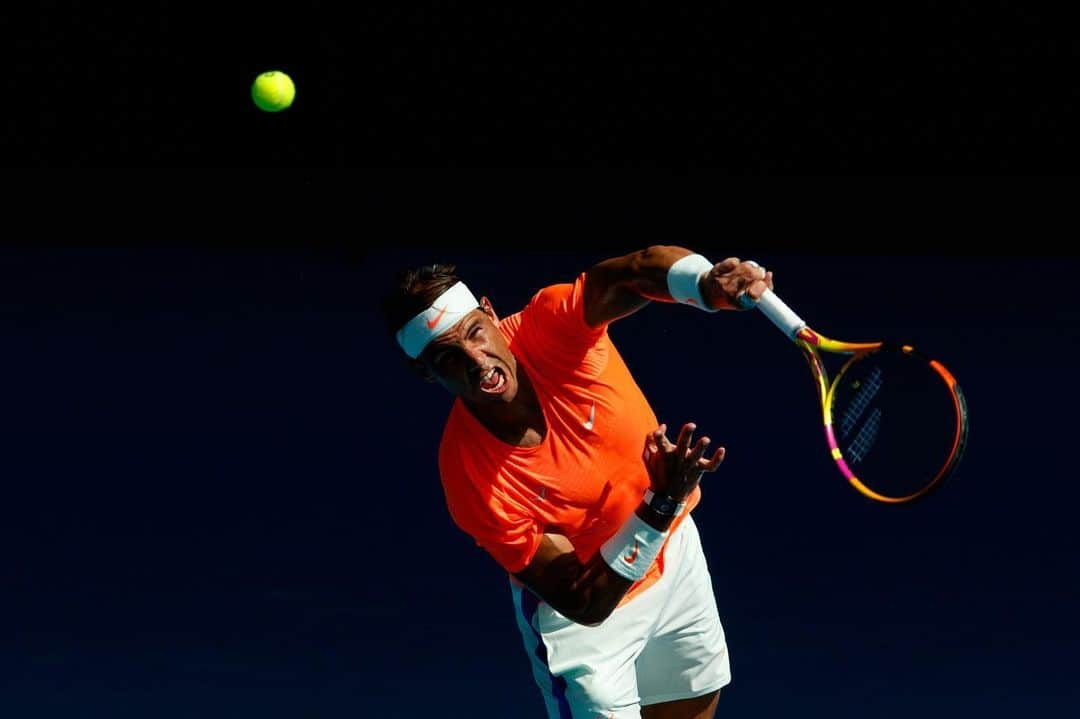 ラファエル・ナダルさんのインスタグラム写真 - (ラファエル・ナダルInstagram)「Looking forward to tomorrow’s QF match 👇🏻  #Vamossssss 💪🏻💪🏻💪🏻💪🏻💪🏻   #tennis #Melbourne #australianopen   📸 @australianopen」2月16日 18時30分 - rafaelnadal