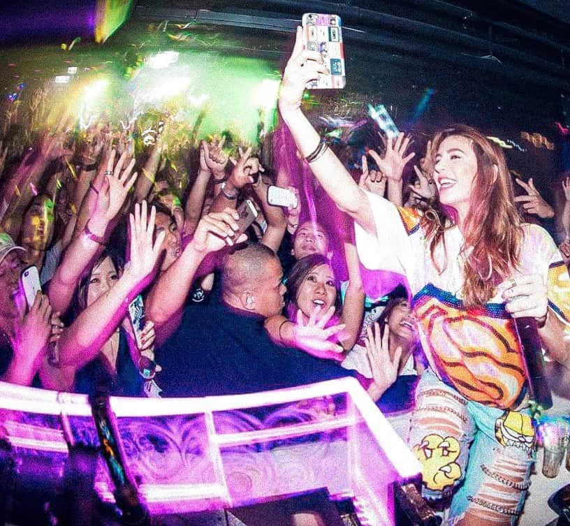 JUICY Mさんのインスタグラム写真 - (JUICY MInstagram)「type.. ”i want to party ”  in your language 🙌❤️」2月16日 18時49分 - djjuicym