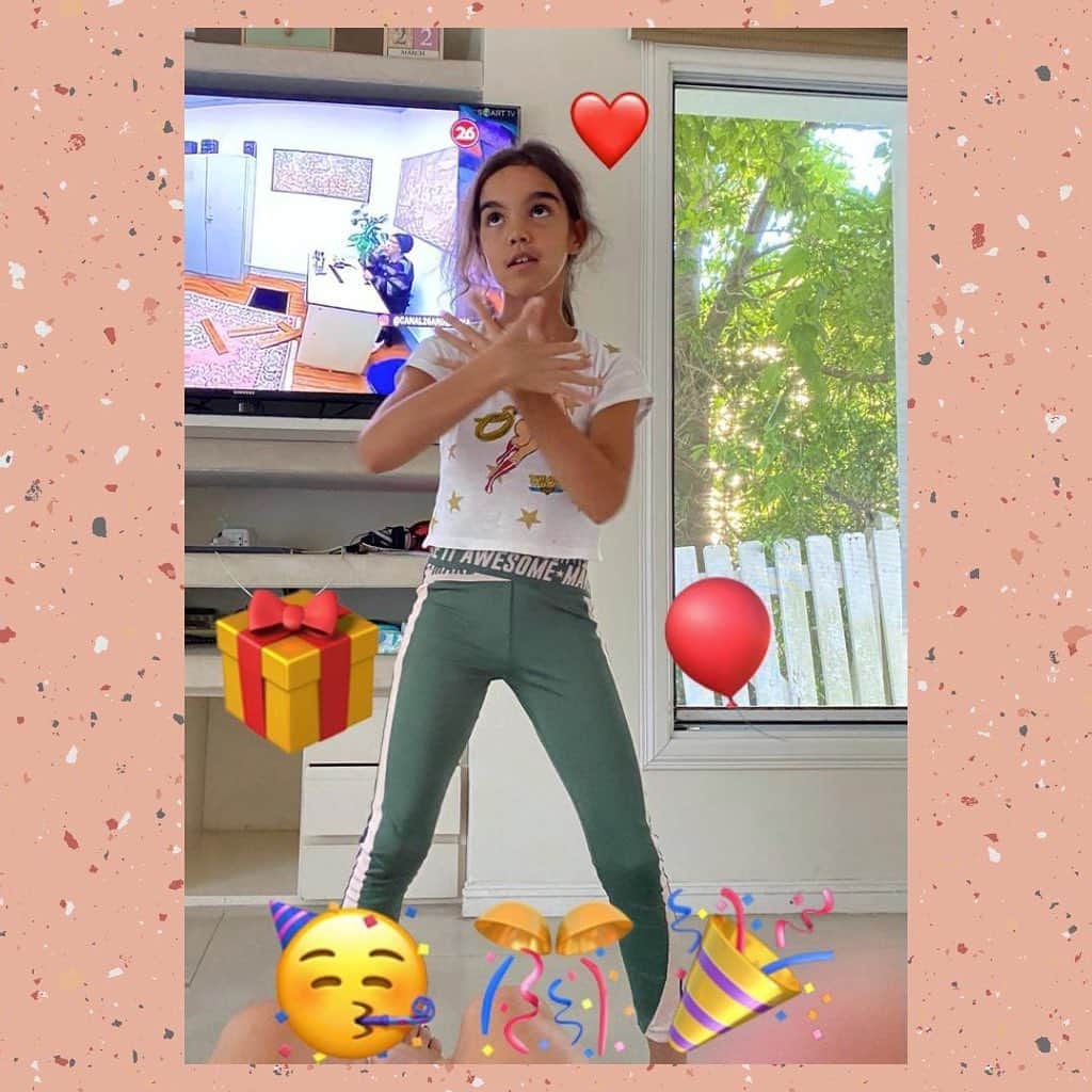 セルヒオ・ロメロさんのインスタグラム写真 - (セルヒオ・ロメロInstagram)「Muy Feliz Cumpleaños a Nuestra Princesa Mayor 🎁 🎂 🍰 🎈 🎊 🥳 🎉!!!!! Que tengas un Hermoso Día Jaz!!! Te amamos mucho♥️!!! P.D: envidiándote Peque! Que la podes abrazar así!!! #HappyBirthday #Weloveyou #Family」2月16日 19時31分 - sergioromero