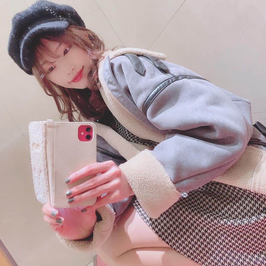 石原美沙紀のインスタグラム：「帽子久しぶりにかぶった🎀🥰ナ〜 #instagood #instalike #instafashion #japanesegirl #cute #自撮り #自撮り女子  #ガーリー  #アイドル #地下アイドル #今日のコーデ #ファッション #selfie #followｍe #likeforlikes  #ピンクヘアー #ピンクブラウン #ヘアアレンジ #ヘアスタイル #サロンモデル #salon #salonmodel」