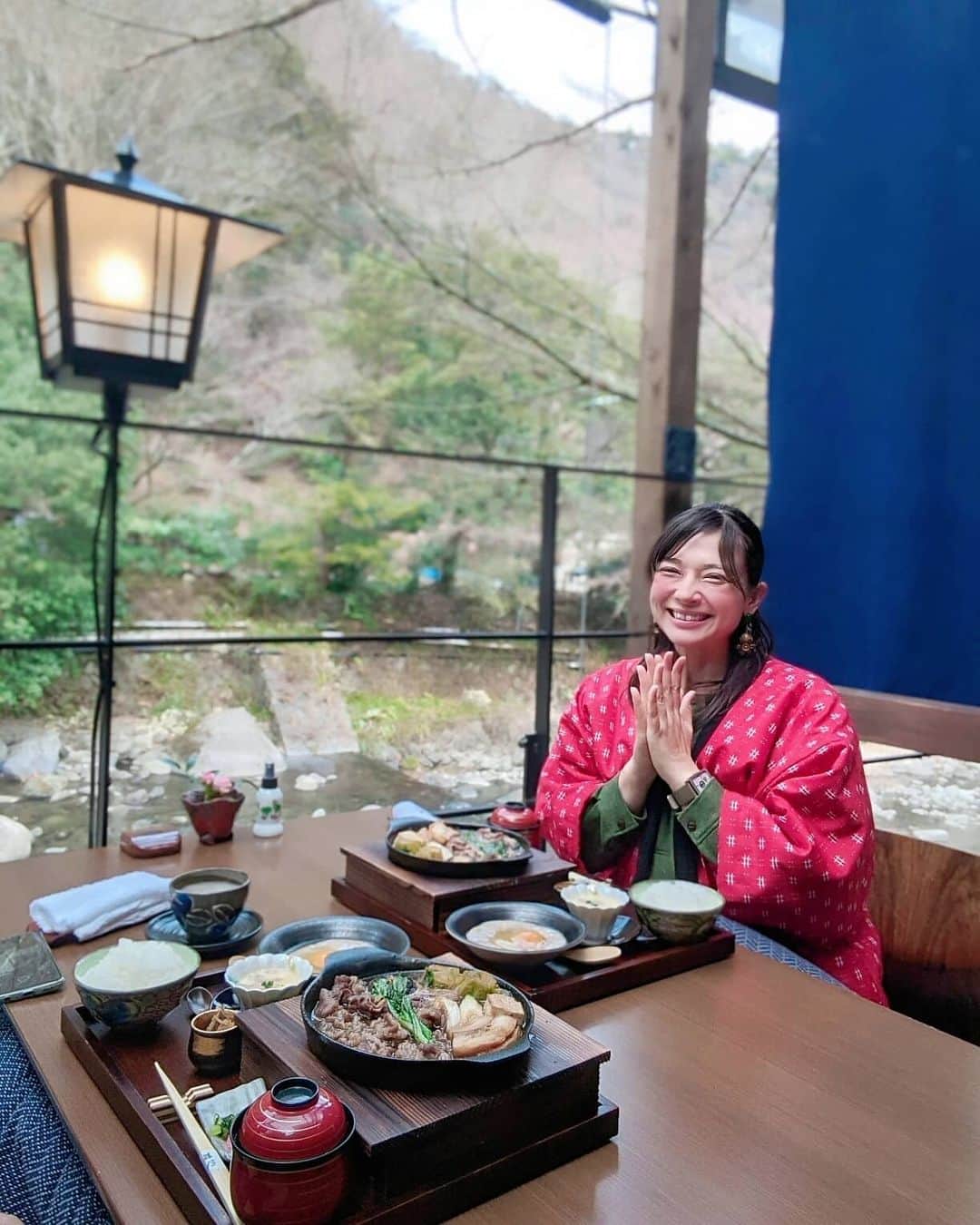 芳美リンのグルメインスタ