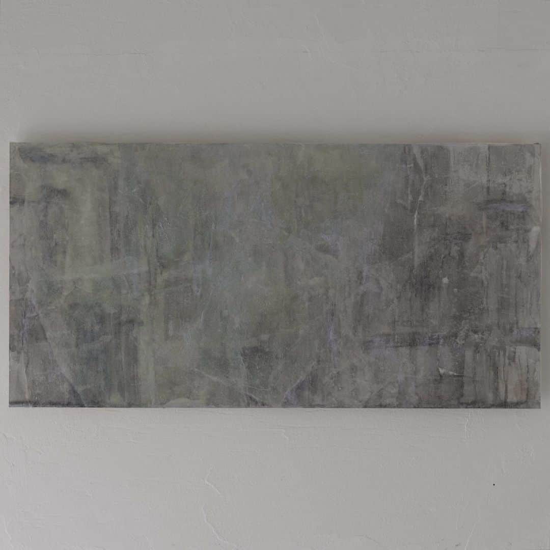 惟本康明 / yasuaki yoshimotoのインスタグラム：「はじまりとそのまわりとその結果があるだけです #oilpainting #artwork #abstractart #abstractpainting  #interior #インテリア」