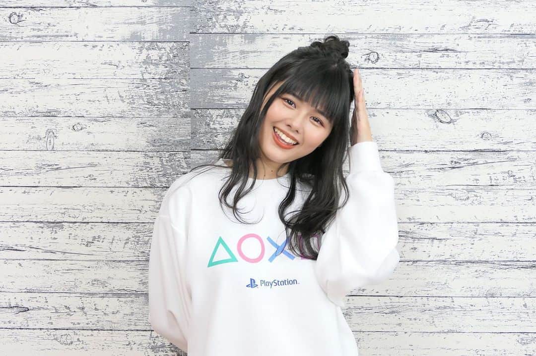 蒼山みことのインスタグラム：「最近は仕事以外は家で自粛中。 どこも行ってないので、写真が🥲  来月は大切な撮影会&お仕事があるので、来月のためにサラダ+鶏肉生活🥗 頑張ります！💪  #newpost #photo #photography #gu #playstation #撮影会 #撮影会モデル #撮影 #撮影モデル #加工なし #タレント #グラビアアイドル #グラビア #インスタグラビア #いいね #いいね返し #いいね返しは絶対 #lfl #l4l #likeforlikes #like4likes #instaphoto #instagood #follow #followｍe」