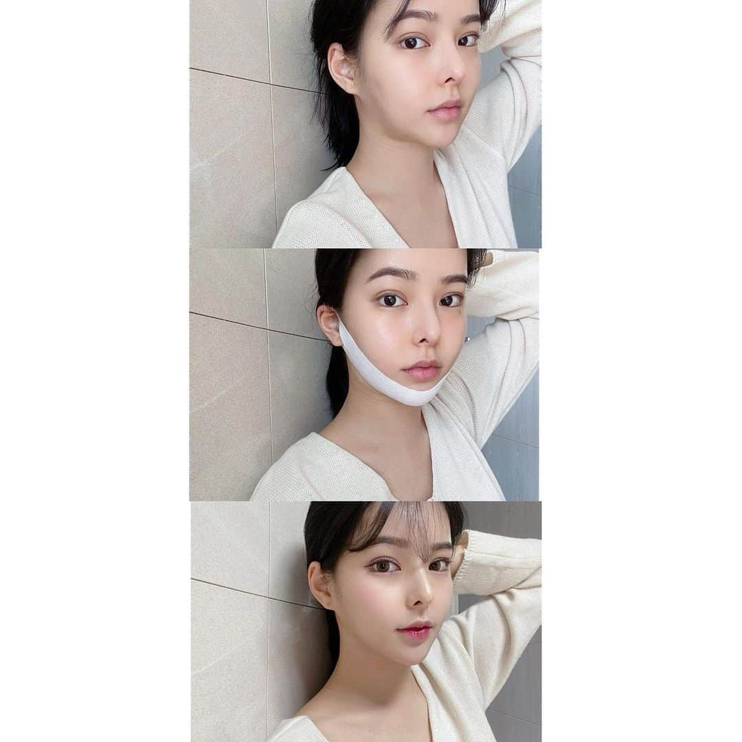 ダユンさんのインスタグラム写真 - (ダユンInstagram)「-5kg살 빠졌다고 예전보다 리프팅밴드 효과가  덜 나타나는 느낌적인 느낌 ! 이게 바로 행복한거죠? 첫번째 사진이 오늘이고  나머지 사진들이 +5kg 쪘을때인데  확실히 진짜 다르긴 하네요 🥲 역시 다이어트는 중요해  그리고 두번째는 제 친동생이 펩타이트 밴드 딱 30분  착용한 전후 사진이에요 🙏🏻  동생은 특히나 아침에 턱선이 잘 붓는 편이라  제가 리프팅 밴드 선물주면 정말 좋아하더라구요 꺄 💜  펩타이드 (분홍) - 모든 피부 타입 , 냉장보관시 2-3회 사용 시카 (연두) - 예민 트러블 민감성 피부 타입 , “ 패치 (흰색) -  모든 피부타입 , 1회용 금색(상악) - 광대 리프팅 , 홍조에 도움   🧧2021년 새해 복 맞이 리프팅 밴드 1+1 이벤트 진행중🧧  #공동구매 #스케덤 #리프팅밴드 #프로필링크타고오세요」2月16日 20時28分 - 2__yun__2