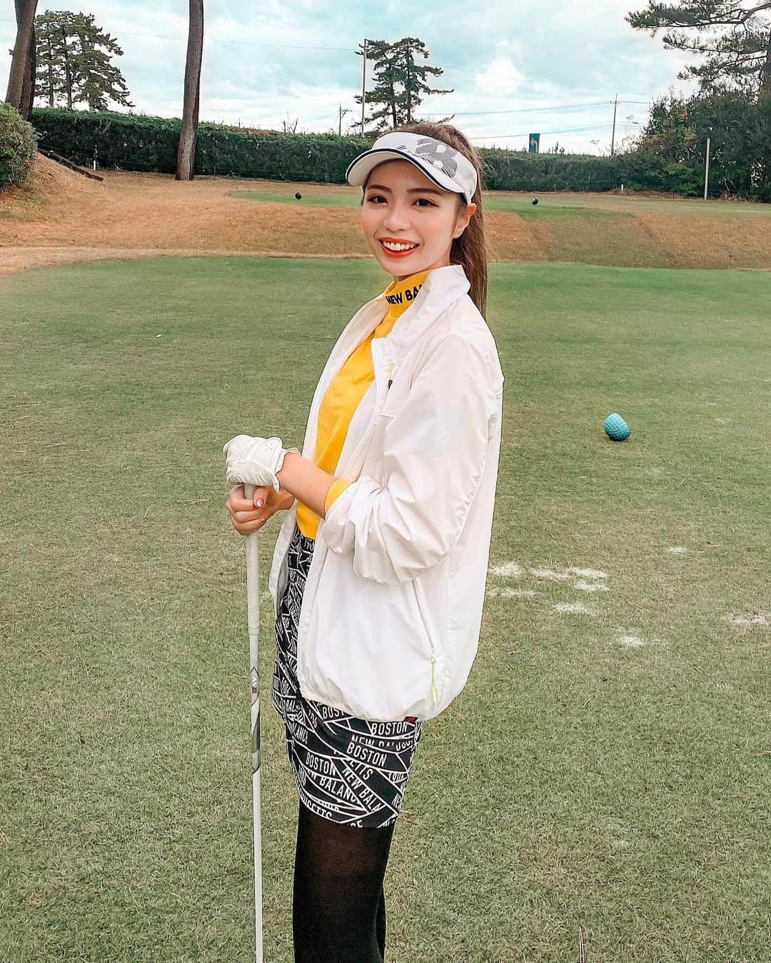 まおまおさんのインスタグラム写真 - (まおまおInstagram)「この春はいっぱいゴルフするっ😍⛳️﻿ またフォロワーのゴルフ女子たちと﻿ ゴルフ女子会も企画するよ❤️❤️﻿ ﻿ 楽しみにしててねぇ~🥳﻿✌︎ ﻿ ﻿ ﻿ #ゴルフ #ゴルフ初心者 #ゴルフ女子 #ゴルフ女子コーデ #ゴルフウェア #ゴルフ女子と繋がりたい #ゴルフコーデ #ニューバランス #newbalance #newbalancegolf #ゴルジョモ」2月16日 20時36分 - _maomao2_