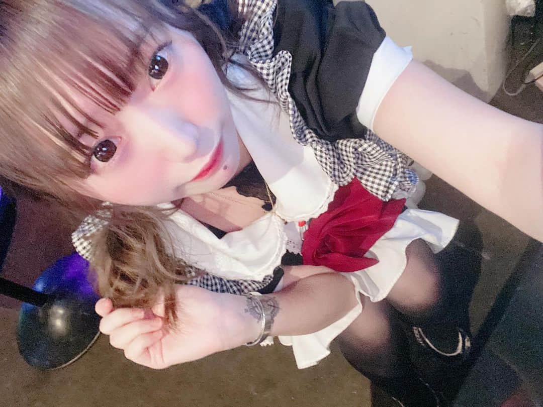 麻衣愛のインスタグラム：「今月2月27にち、 BAR neon げすとでいましゅ❤ 新宿区歌舞伎町2-28-15kビル3階左🐰」