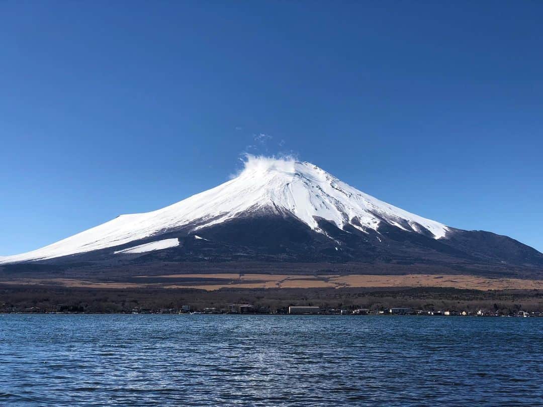 のインスタグラム：「#富士山 ピッカピカに輝いていました！」