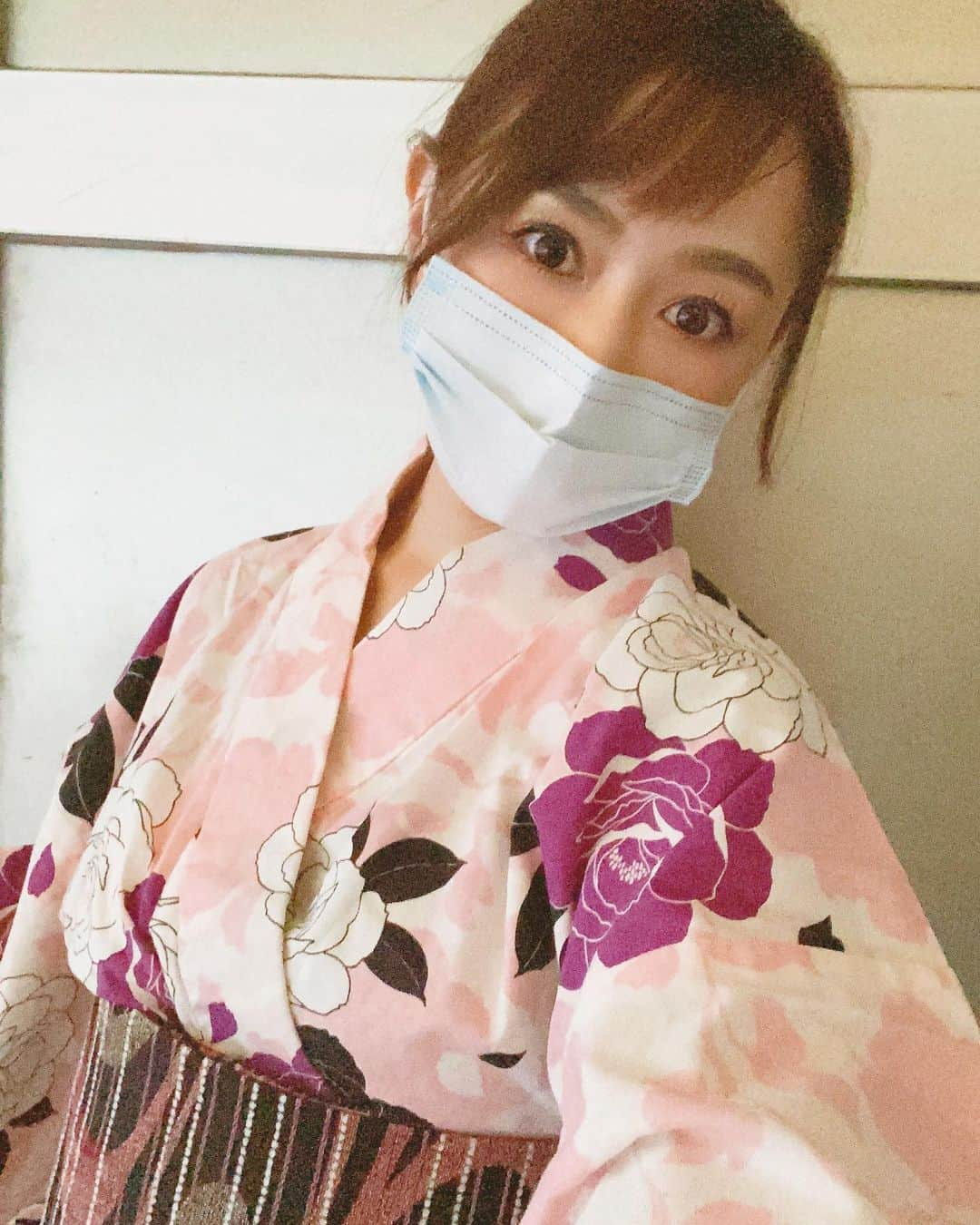 杏さゆりさんのインスタグラム写真 - (杏さゆりInstagram)「3/10〜14まで俳優座で公演する「淡海乃海」の、舞台稽古開始です✨✨✨ . 今回、大好きな時代劇❤️ 去年の7月ぶりの舞台です✨ . こんなご時世ですが。。。是非是非観に来て下さいね🥰 スタッフキャスト、PCR検査をしたり、対策も万全に稽古頑張っております🔥🔥🔥 . 今年初浴衣は夏じゃなかったなあ😂😂😂 . #淡海乃海  #舞台 #杏さゆり　#SayuriAnzu」2月16日 20時54分 - anzu_sayuri_official