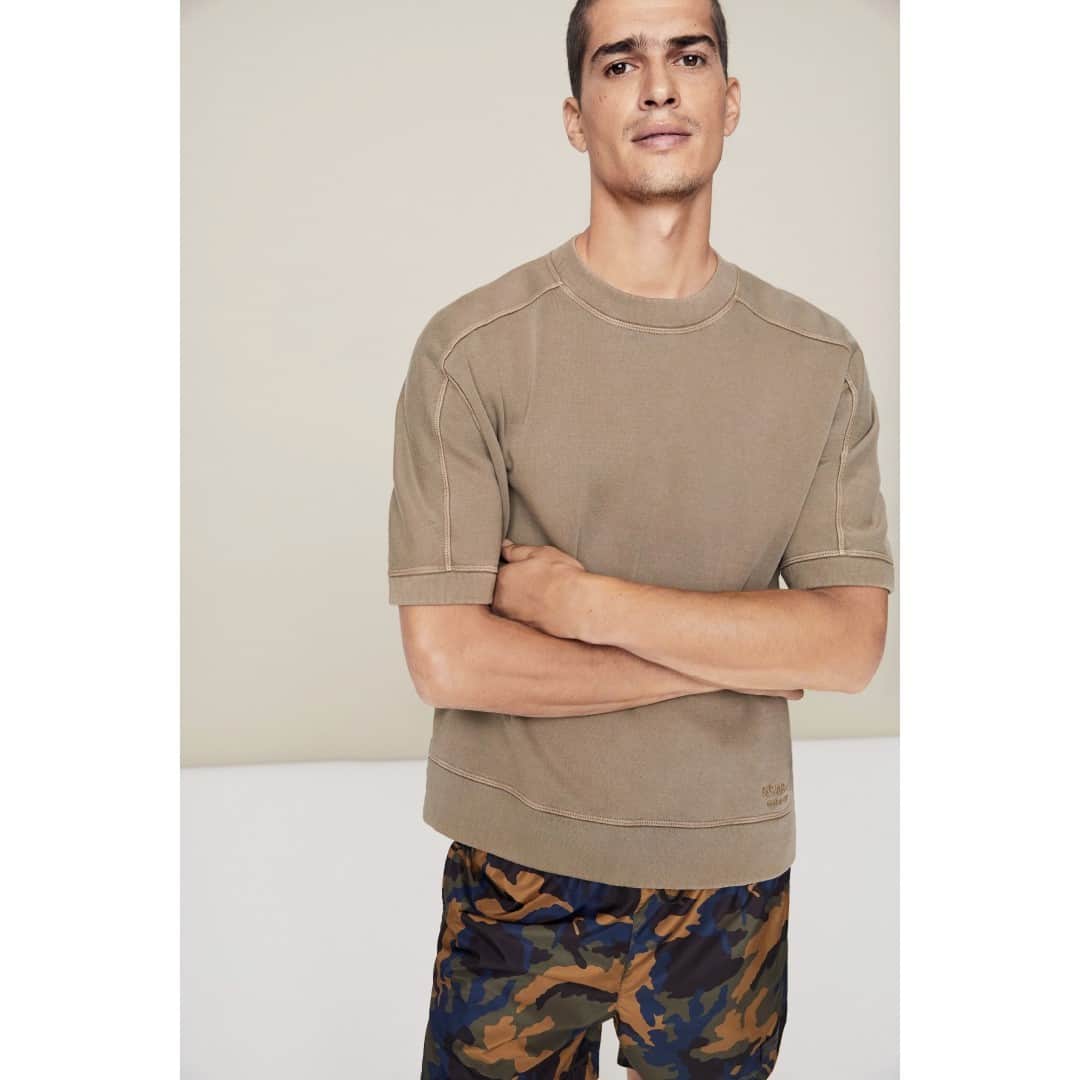のインスタグラム：「How to use camo print: discover SS21 styling tips #DondupMan #DondupSS21」
