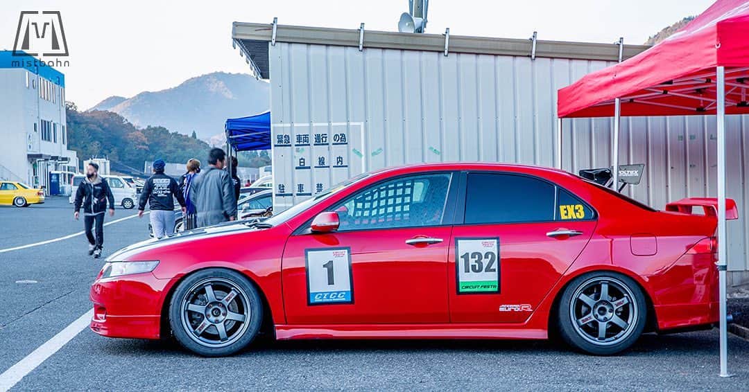 mistbahnさんのインスタグラム写真 - (mistbahnInstagram)「_ ASLAN Honda CL7 Accord Euro R _ Shot on Nov-15 2020 "Circuit Festa" held at Central Circuit "CTCC (CENTRAL TOURING CAR CHAMPIONSHIP)" . _ owner: @aslan_inc_japan photo: @mistbahn _ JP) 2020年11月15日のセントラルサーキットで開催された「サーキットフェスタ」内の「CTCC (セントラル・ツーリングカー・チャンピオンシップ）」で撮影。 _ _ #circuitfesta #サーキットフェスタ #ctcc #centraltouringcarchampionship #hondaonemakerace #centralcircuit #セントラルサーキット #aslan #アスラン #aslan_inc_japan #hondaccord #ホンダアコード #アコード #accord #cl7 #tsxgang #tsxgangworldwide #cl9 #cl1 #tsx #hondaaccordeuror #euror #kseries #k20a #k20 #rays #te37 #timeattack #timeattackjapan #hondasontrack」2月16日 21時10分 - mistbahn