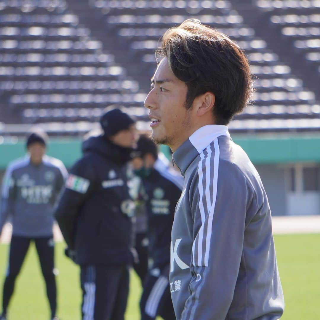 松本山雅FCさんのインスタグラム写真 - (松本山雅FCInstagram)「2.16 鹿児島キャンプ  #yamaga  #松本山雅fc  #外山凌  #米原秀亮  #常田克人  #田中パウロ淳一」2月16日 21時11分 - matsumoto.yamagafc