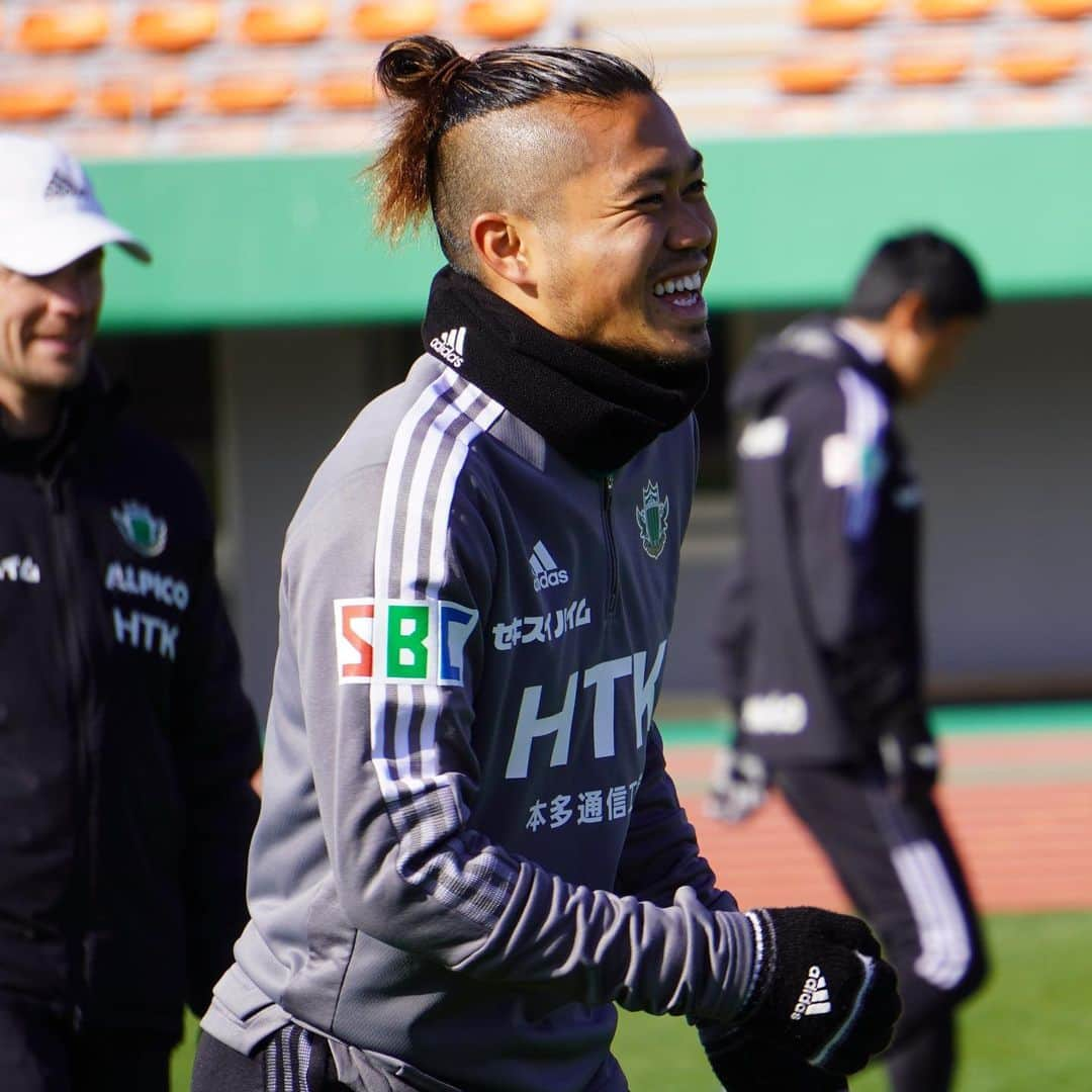 松本山雅FCさんのインスタグラム写真 - (松本山雅FCInstagram)「2.16 鹿児島キャンプ  #yamaga  #松本山雅fc  #外山凌  #米原秀亮  #常田克人  #田中パウロ淳一」2月16日 21時11分 - matsumoto.yamagafc