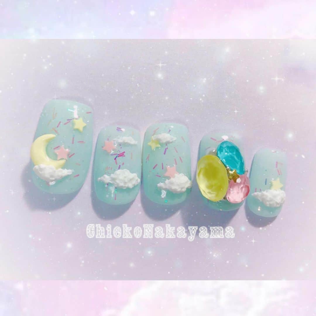 なかやまちえこのインスタグラム：「Dreamy kawaii nails.⠀ ⠀ 発売中のNAIL UP! @nailup_official 掲載ネイルです🌙⠀（2枚目。1枚目は組み合わせ悩んだ方です。2枚目も掲載ネイルは人差し指にラメも入れてます✨✨） ⠀ #nail #nails #nailart #ネイル #美甲 #ネイルアート  #japanesenailart #manucure #japanesenails #manicurist #gelnails #أظافر #네일아트 #미용 #vẽmóng #ngườiđẹp  #เพ้นท์เล็บ #искусствоногтя #artedeuñas #เพ้นท์เล็บเจล #ジェルネイルデザイン #ネイルデザイン #senikuku #nagelkunst #ゆめかわ #ゆめかわネイル #kawaii #kawaiinails #ファンシーネイル #fancynails @pregelofficial @kimagure_cat_whim @bettygel_official @prexyofficial」