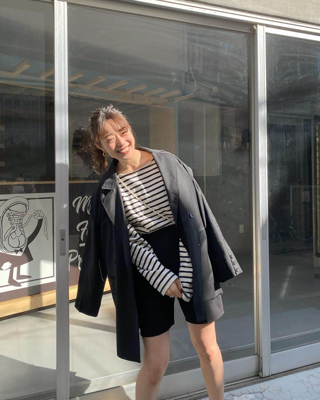 吉田佳菜のインスタグラム：「ㅤㅤㅤㅤㅤㅤㅤㅤㅤㅤㅤㅤㅤ ㅤㅤㅤㅤㅤㅤㅤㅤㅤㅤㅤㅤㅤ 秋冬はチークしないのが気分でしてない日が多かったけど 春夏のスタイリングには血色いい感じが合う気がして 最近復活させました！🌸 使ってるものは日によって違うけどパウダーよりも 練りチークとリキッドのチークが好き♡☺️ ㅤㅤㅤㅤㅤㅤㅤㅤㅤㅤㅤㅤㅤ ㅤㅤㅤㅤㅤㅤㅤㅤㅤㅤㅤㅤㅤ #kanas_make #ちわこmake #kana_chicode #ちわcode #whoswhochico #salonbychico ㅤㅤㅤㅤㅤㅤㅤㅤㅤㅤㅤㅤㅤ」