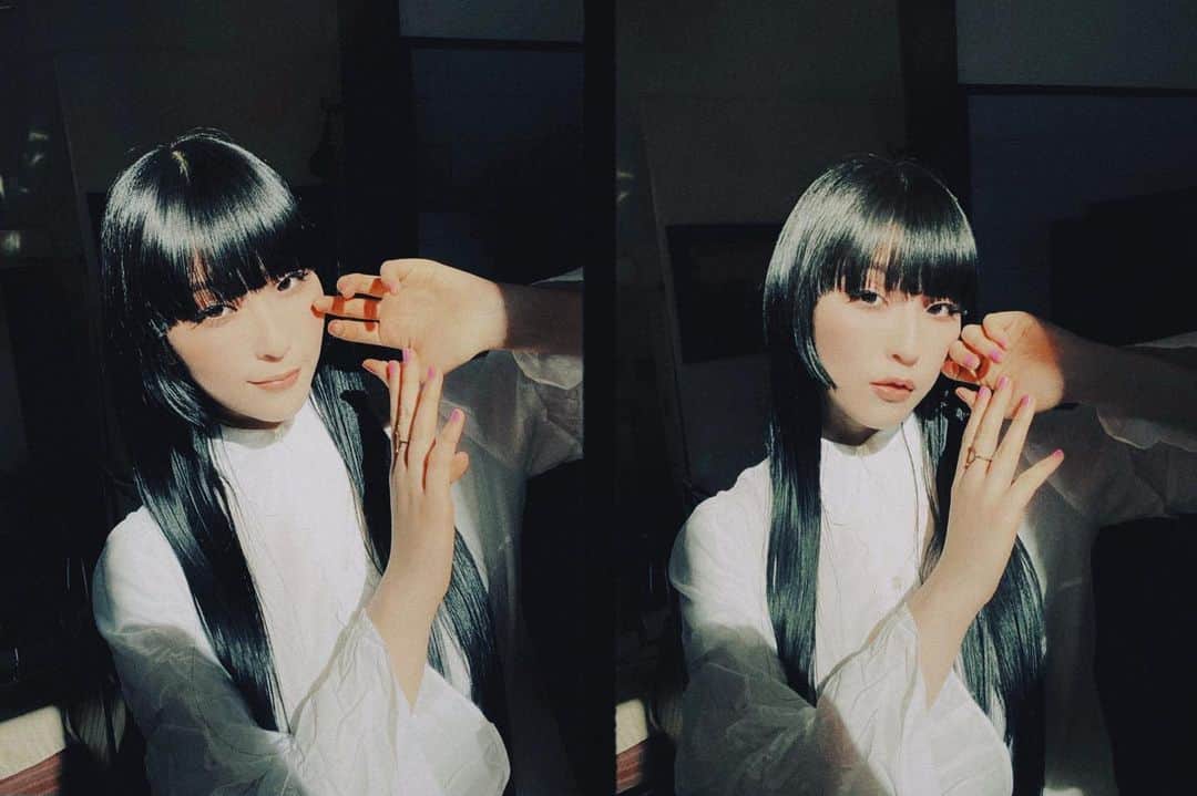 DAOKOのインスタグラム：「来週の火曜日にインスタライブします:)  💇‍♀️✨💄 @makinonatsuho thx +｡(･ω‐人)･.｡*ﾟ」