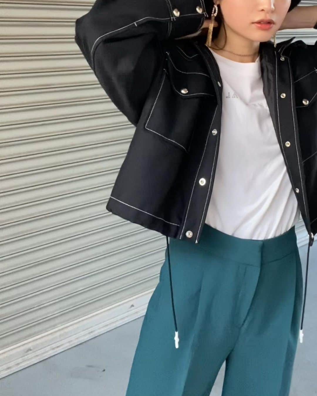 三橋栄香さんのインスタグラム写真 - (三橋栄香Instagram)「珍しくスニーカーだった日の👟🤍 CREOLMEのオーバーサイズなジャケットが着たくて組んでみた💫💫💫 パンツのカラーも好みなんだなぁ🤍」2月16日 23時25分 - mihashi_haruka