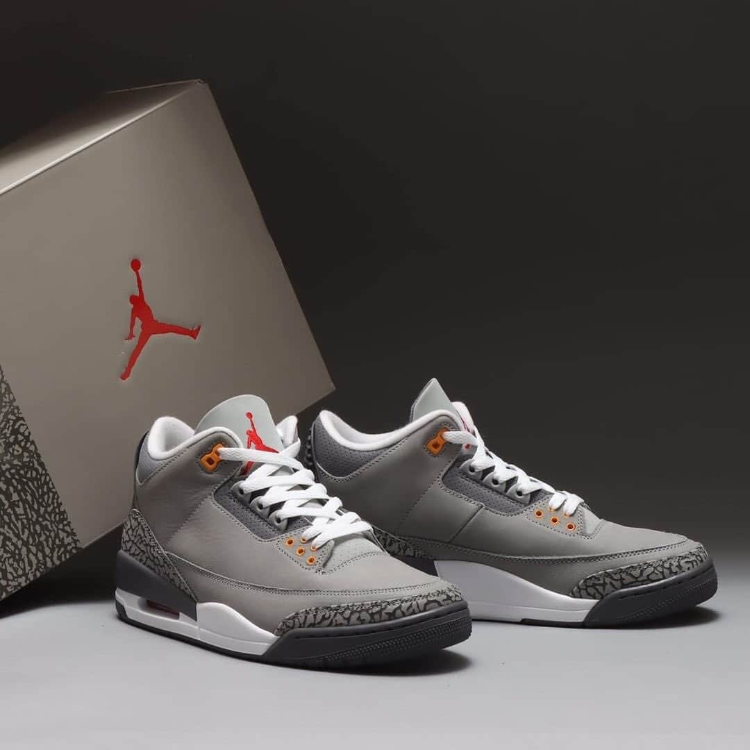 HYPEBEASTさんのインスタグラム写真 - (HYPEBEASTInstagram)「@hypebeastkicks: Here are some of the best sneaker releases of the week starting with the return of the Air Jordan 3 "Cool Grey" at the top alongside a trio of @nike Dunk Lows, @soulland x @lining.official, @snowpeakusa x @newbalance, and more. Click the link in bio for more info.⁠⁠ Photo: @atmos_tokyo/Nike/@thedarksideinitiative/Li-Ning/New Balance/@vans/@adidas/@salomon」2月17日 8時51分 - hypebeast