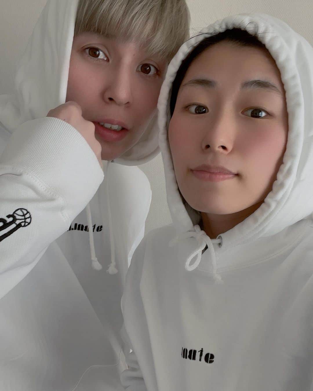 岡本彩也花のインスタグラム：「91BALLのパーカー🥰 シンプルで可愛いので 皆さんも是非👌💯」