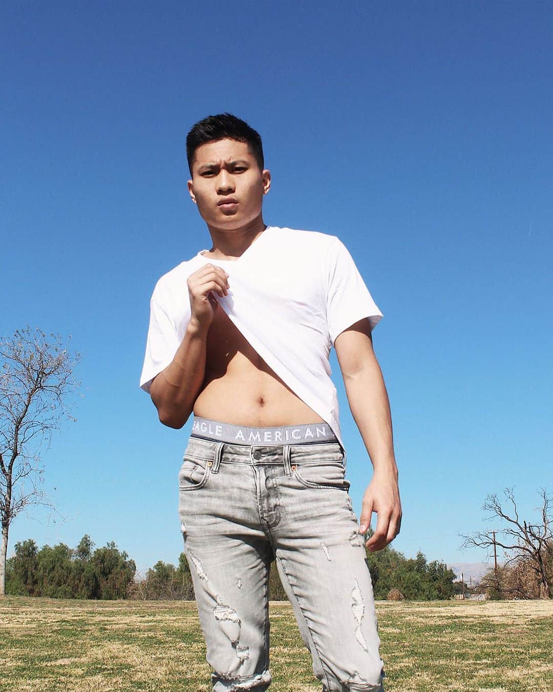 American Eagleのインスタグラム：「@mark__mayo is a boxer guy, hbu? #AEUnderwear」