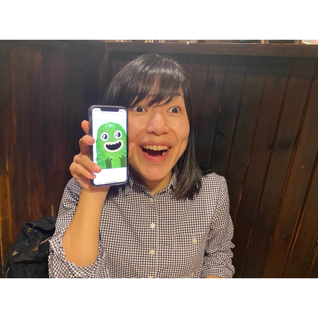 林唯衣さんのインスタグラム写真 - (林唯衣Instagram)「いってらっしゃい、なかし！！！！！ゴーヤパンツとハッピーポンコツな新婚生活を♡♡♡   #今日は玉ねぎをこぼしていた　#谷口と共にポンコツ会東京支部開設　#絶対会いたくない　#とりあえず手作りと見せかけたおわたクッキーより東京の美味しいクッキーを送れ　#マイナスファンってなに？　@smilesmrn @ak503011」2月17日 9時21分 - yui__hayashi