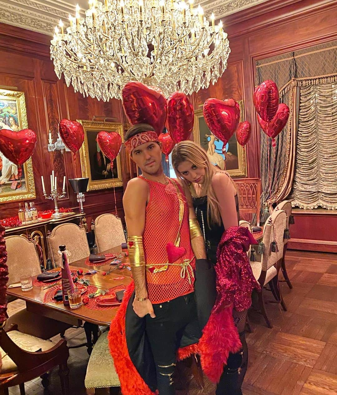 アンドリュー・ウォーレンのインスタグラム：「How was your Valentine’s Day ? ❤️ #Drewpid 💘」