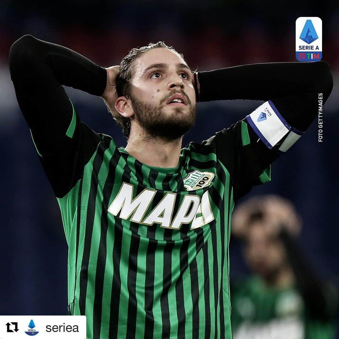 マヌエル・ロカテッリさんのインスタグラム写真 - (マヌエル・ロカテッリInstagram)「#Repost @seriea with @get_repost ・・・ Loca’s reaction 💥🤟  #SerieATIM #WeAreCalcio」2月17日 1時19分 - locamanuel73