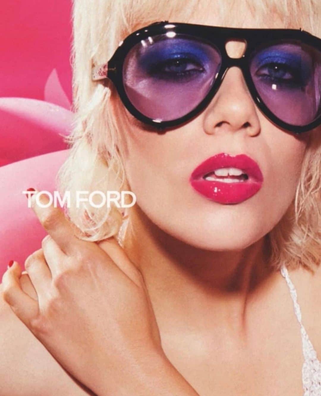 マリヤン・ジョンクマンのインスタグラム：「@tomford EYEWEAR CAMPAIGN SHOT BY TOM FORD 🔥🔥🔥🔥🔥🔥🔥🔥🔥」