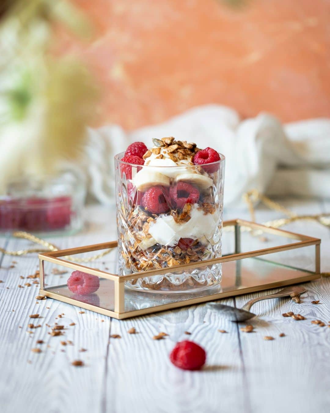 Canon UKさんのインスタグラム写真 - (Canon UKInstagram)「Perfect for a light breakfast or an afternoon snack, this seed granola parfait is all we need to power through the busy week.   For a chance to get your images featured on our page, simply tag @CanonUK and use the hashtag #canonuk.  📷 by @soulful_and_healthy  Camera: EOS 200D Lens: EF 100mm f/2.8L Macro IS USM Shutter Speed: 1/20, Aperture: f/2.8, ISO 100」2月17日 1時41分 - canonuk