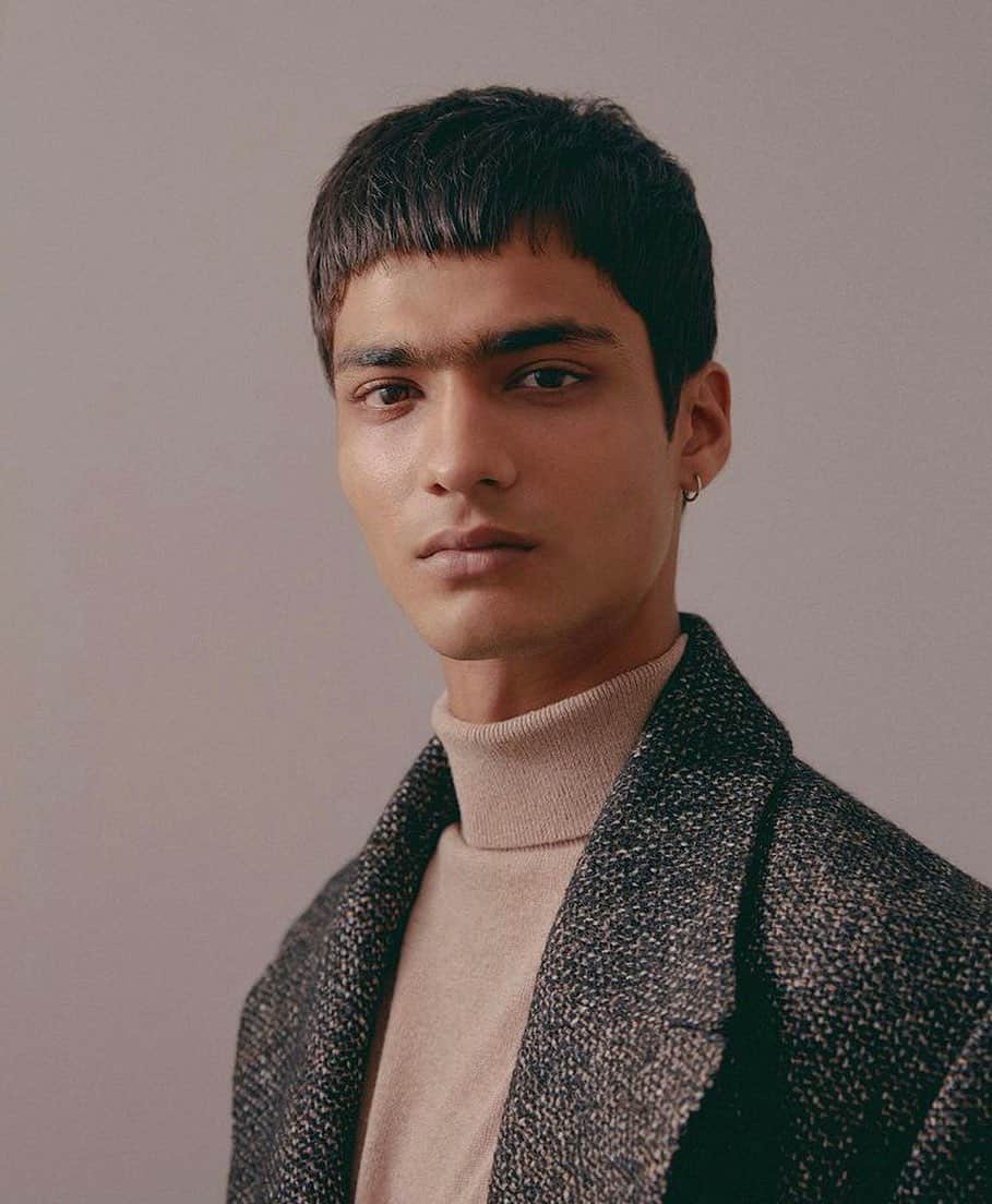 ギーブス&ホークスのインスタグラム：「Behind the scenes with Farhan.   Photography: Conor Clinch Hair & Grooming: Hayden Cassidy  Stylist: Dani Behan   #GievesandHawkes #SavileRow」