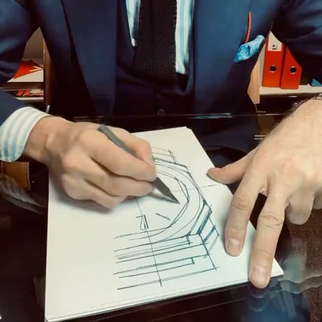 WATCHMANIAのインスタグラム：「@bulgari Octo Finissimo sketch, love this!  @fabriziobuonamassastigliani 🎥」