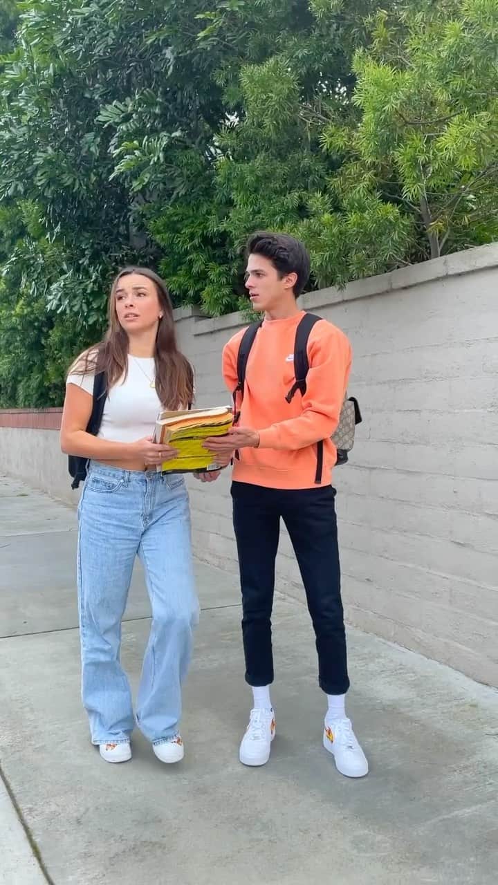 Brent Riveraのインスタグラム：「Girls love bad boys..🥺😂 @piersonwodzynski」