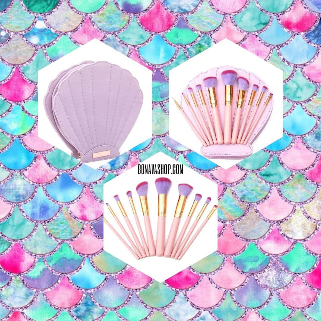 Insta Outfit Storeのインスタグラム：「Calling all mermaids - the LUXURY MAKEUP MERMAID BRUSHES (10 pieces) is your must-have beauty buy. 🧜🌠🐟 Shop from link in my story 🔗 or visit www.bonavashop.com for the perfect combination of daily use products that are tailored to meet your needs through our standard shopping practice. 💖 . . . #makeupbrushes #makeup #makeupartist #beauty #makeuptutorial #makeuplover #makeupbrush #brushes #makeuplooks #mua #makeupaddict #makeupideas #makeupbrushset #eyeshadow #makeuplife #brush #makeupoftheday #makeuptools #cosmetics #brushset #makeupjunkie #wakeupandmakeup #lipstick #hudabeauty #makeupbrushmurah #lashes #makeuptransformation #foundation #instamakeup #bhfyp」