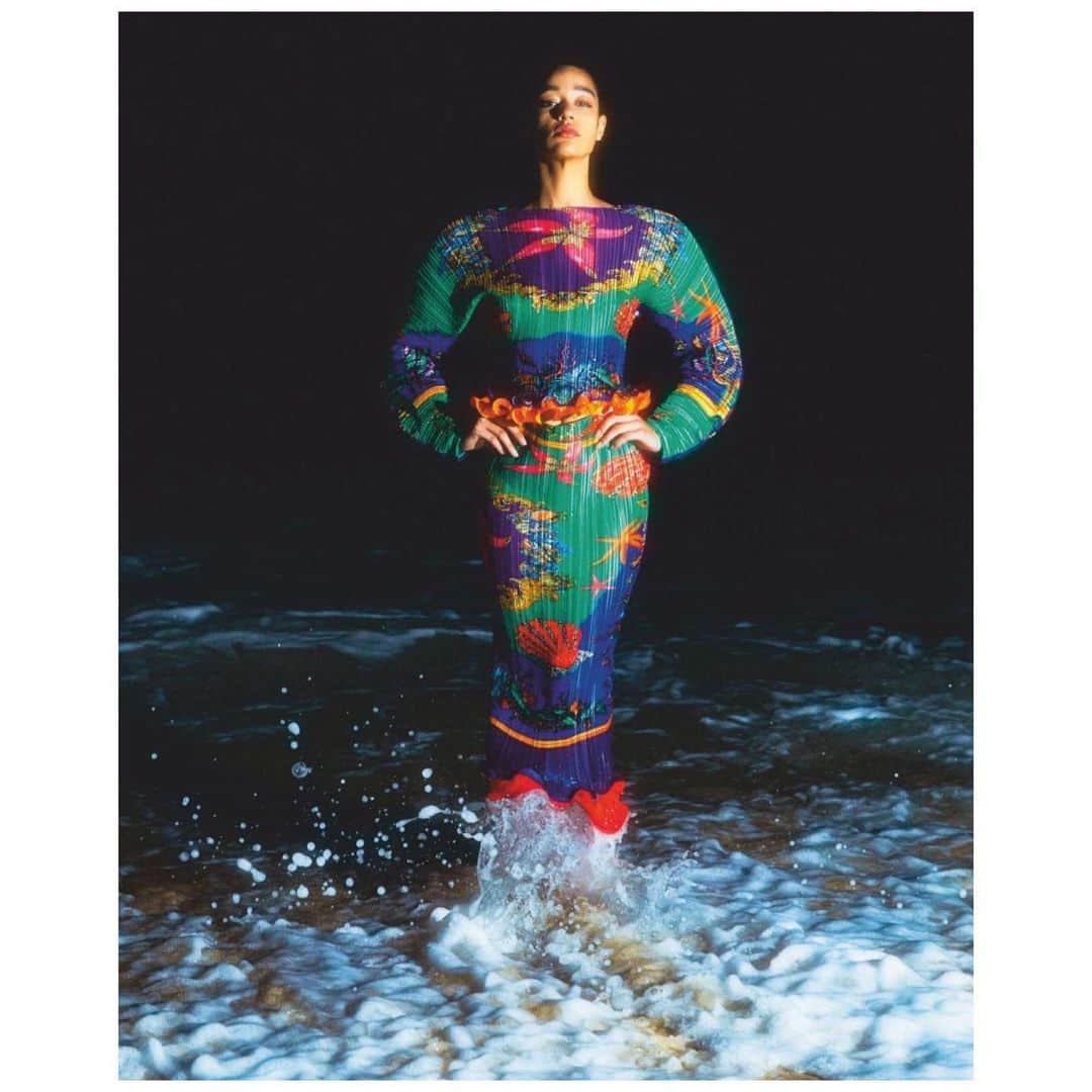 ジャンニヴェルサーチのインスタグラム：「Micro-pleated separates from the #VersaceSS21 Collection captured for #VersaceEditorials in @marieclairefr.  Photography @jesselaitinen Styled by @annesophiethomass Model @damarisgoddrie」
