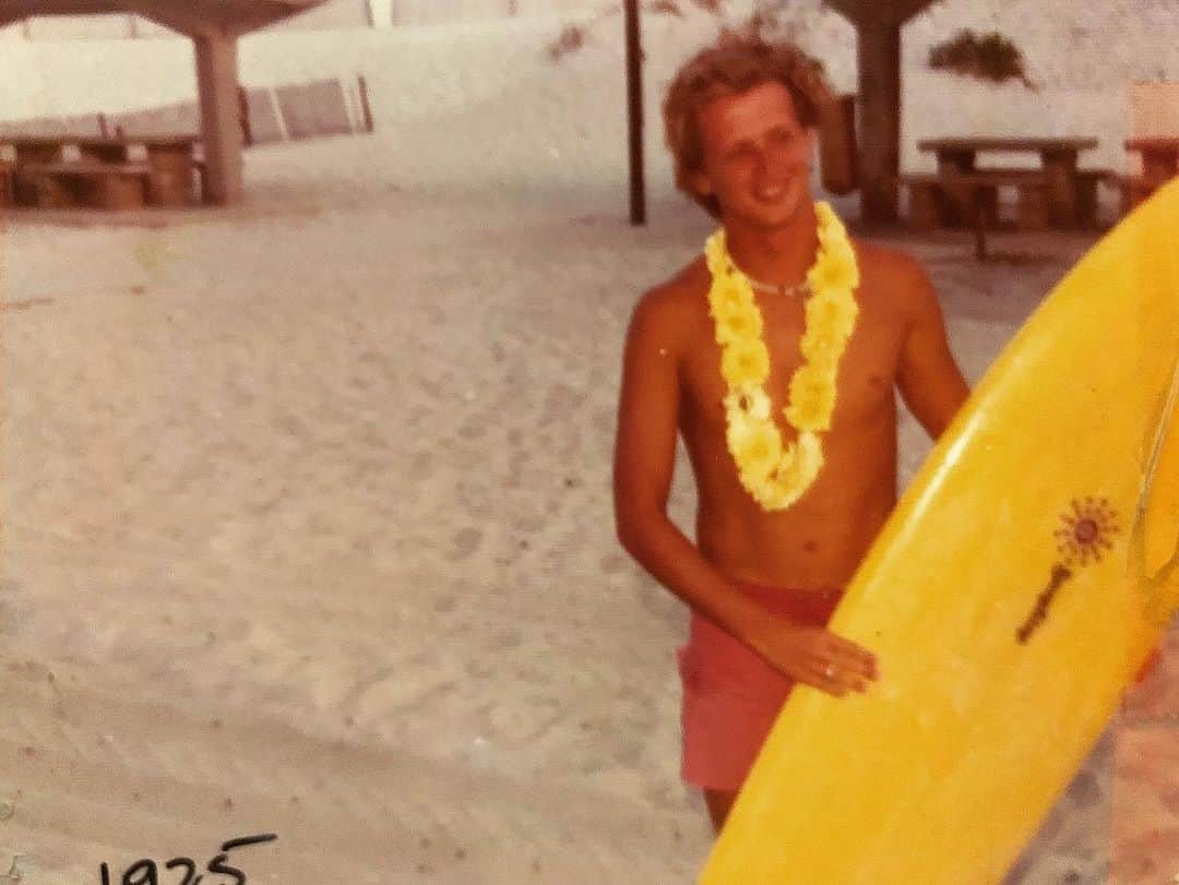 アビゲイル・スペンサーのインスタグラム：「🌼. #dad #1975 #ysiii」