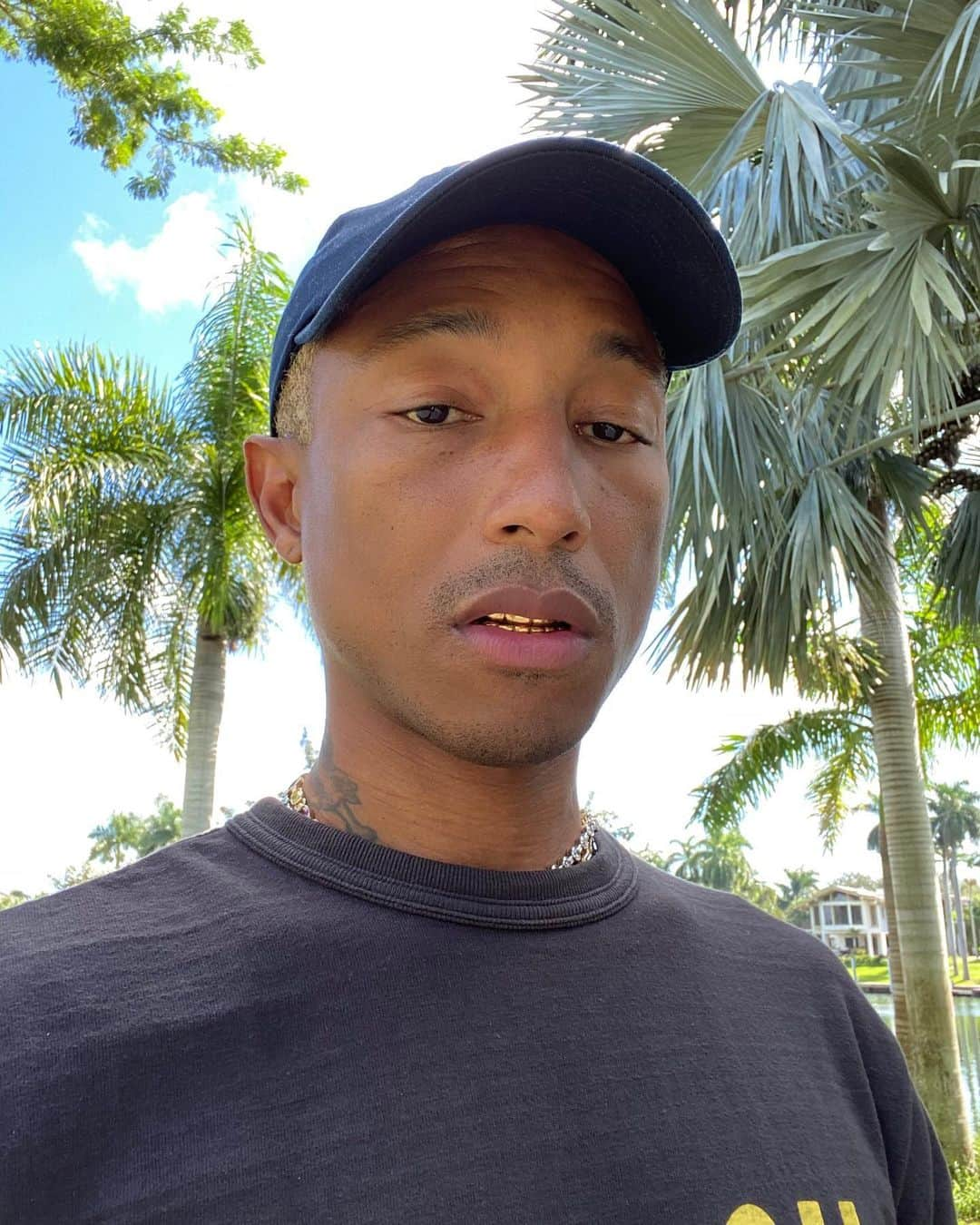 ファレル・ウィリアムスさんのインスタグラム写真 - (ファレル・ウィリアムスInstagram)「how are we doing today?」2月17日 3時59分 - pharrell